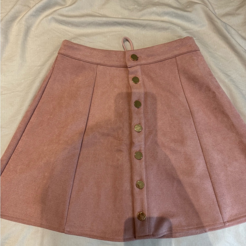 Pink skirt brand new never worn , size M